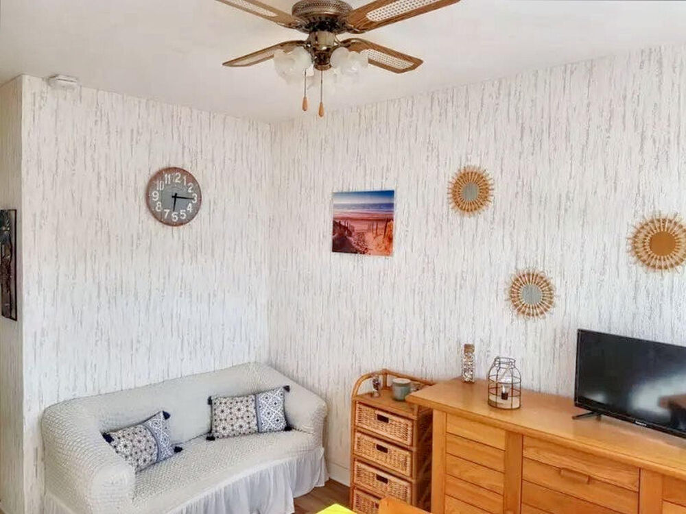 Joli et chaleureux studio, très lumineux