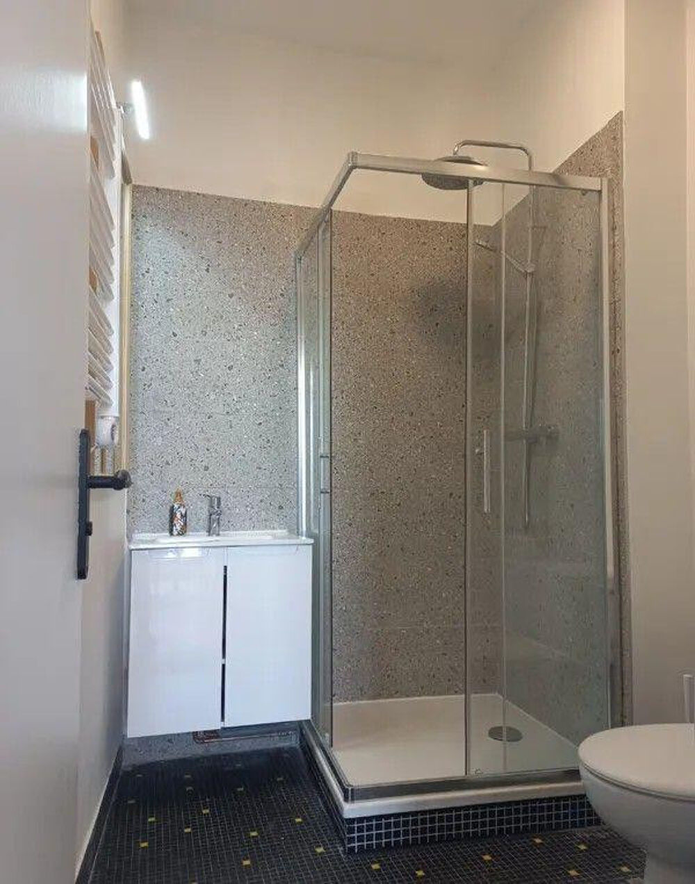 Location Appartement Beau studio meublé 16m² avec vue exceptionnelle Nantes