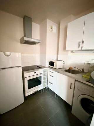  Appartement à louer 1 pièce 32 m²