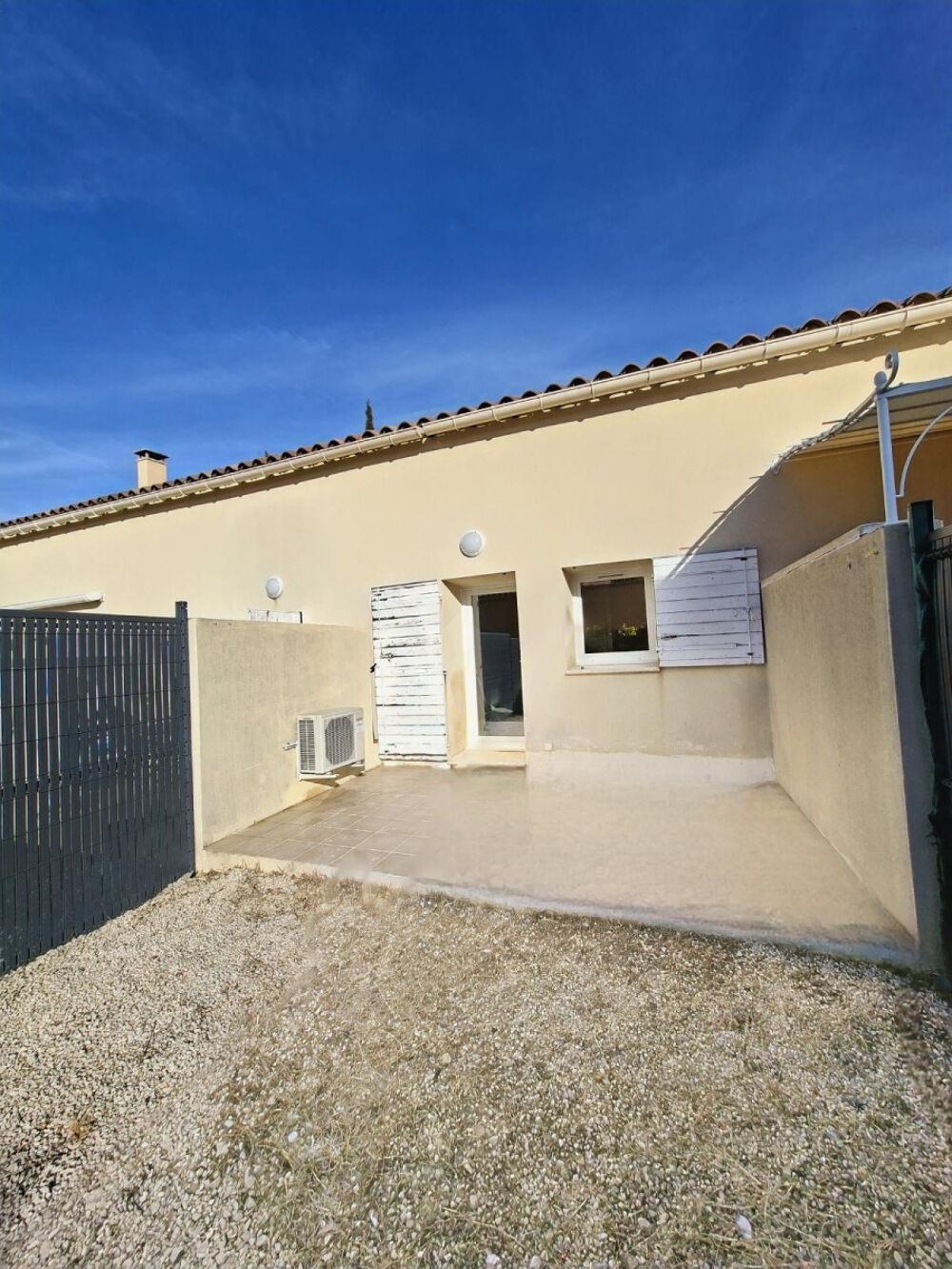Location Appartement Petit appartement avec jardin et terrasse et park Mormoiron