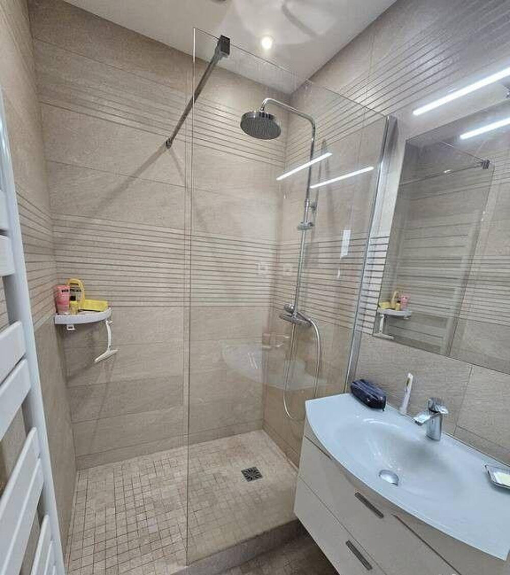 Location Appartement Beau 2P meublé 46m² très lumineux Paris 2