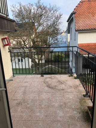 Appartement à louer 5 pièces 120 m²