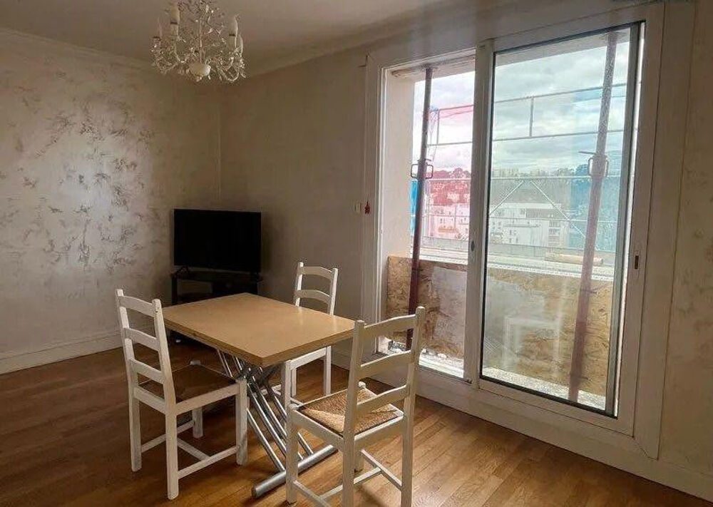 Location Appartement Beau 3P meublé 68m² proche du métro Valmy Lyon 9