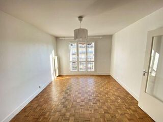  Appartement à louer 2 pièces 46 m²