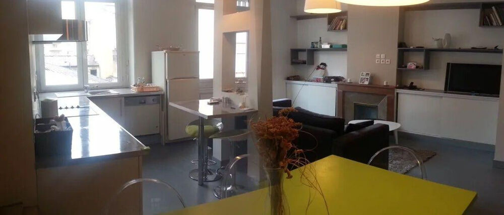 Location Appartement Beau 2P 70m² refait à neuf traversant très clair Saint-Étienne