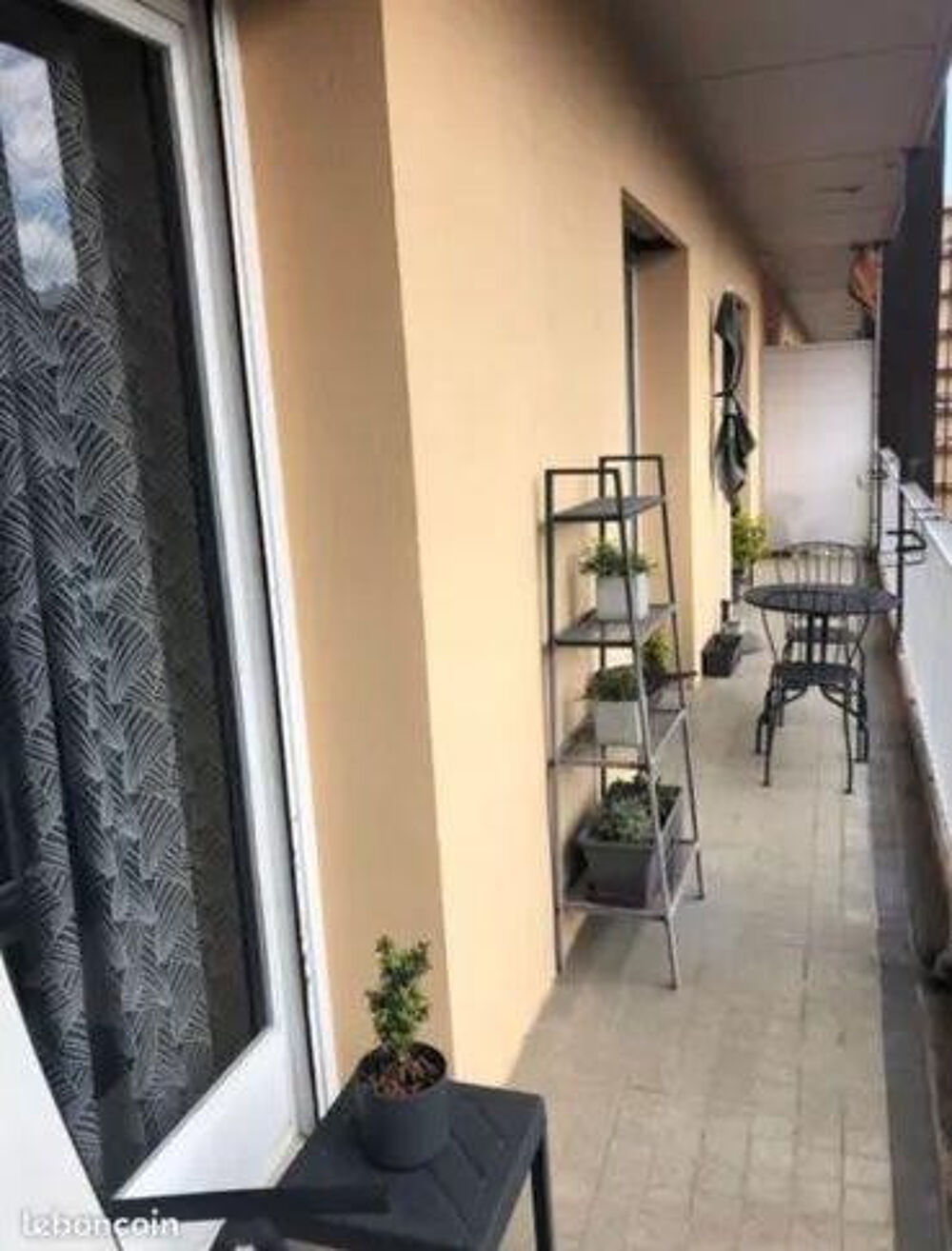 Location Appartement Beau F2 63m² avec balcon Armeville vue sur le parc Saint-Étienne