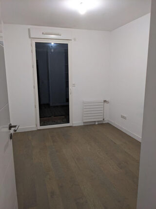  Appartement à louer 4 pièces 95 m²