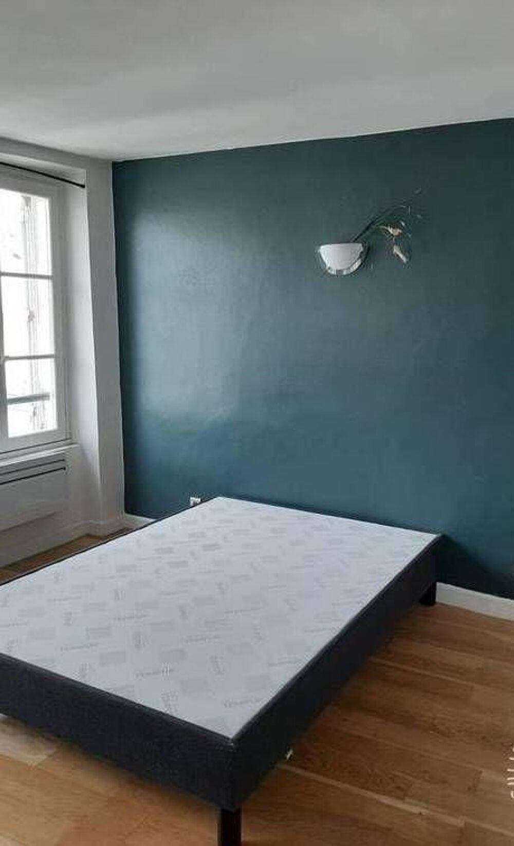 Location Appartement Beau duplex plein de charme - vue sur Tour Eiffel Paris 7