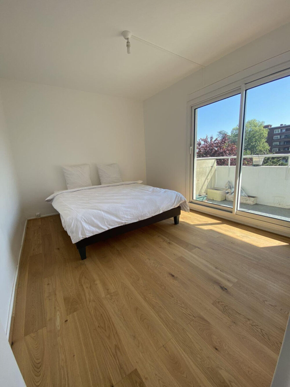 Location Appartement T3 lumineux-meublé 73 m²-Rénové-Balcon, 1 500€ CC. Aubervilliers