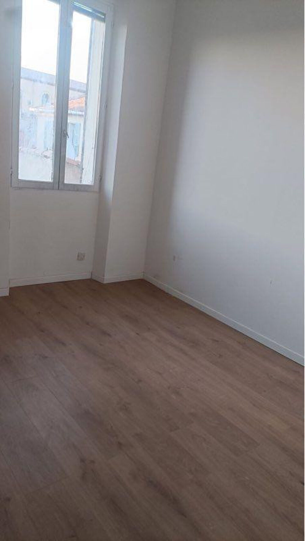 Location Appartement Appartement, 23m², 550€ - Marseille Marseille 16