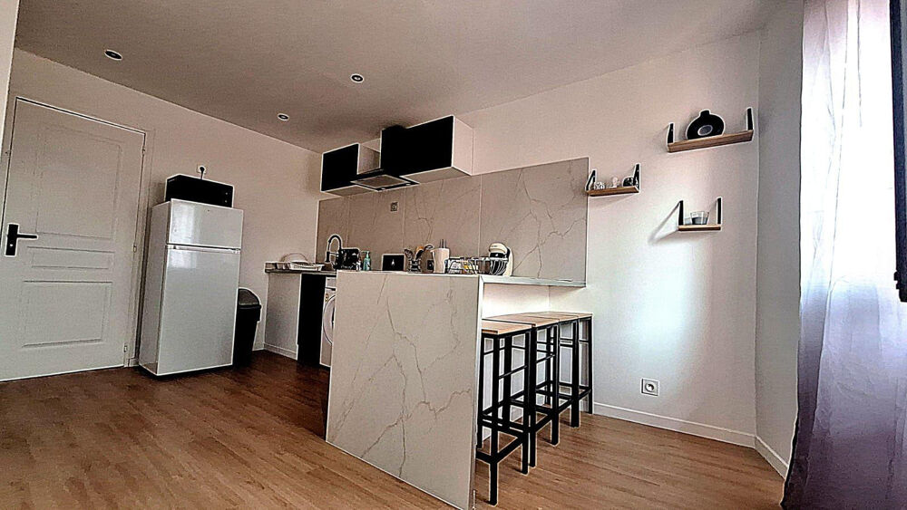 Location Appartement Charmant F2 lumineux au cœur de Grasse Grasse