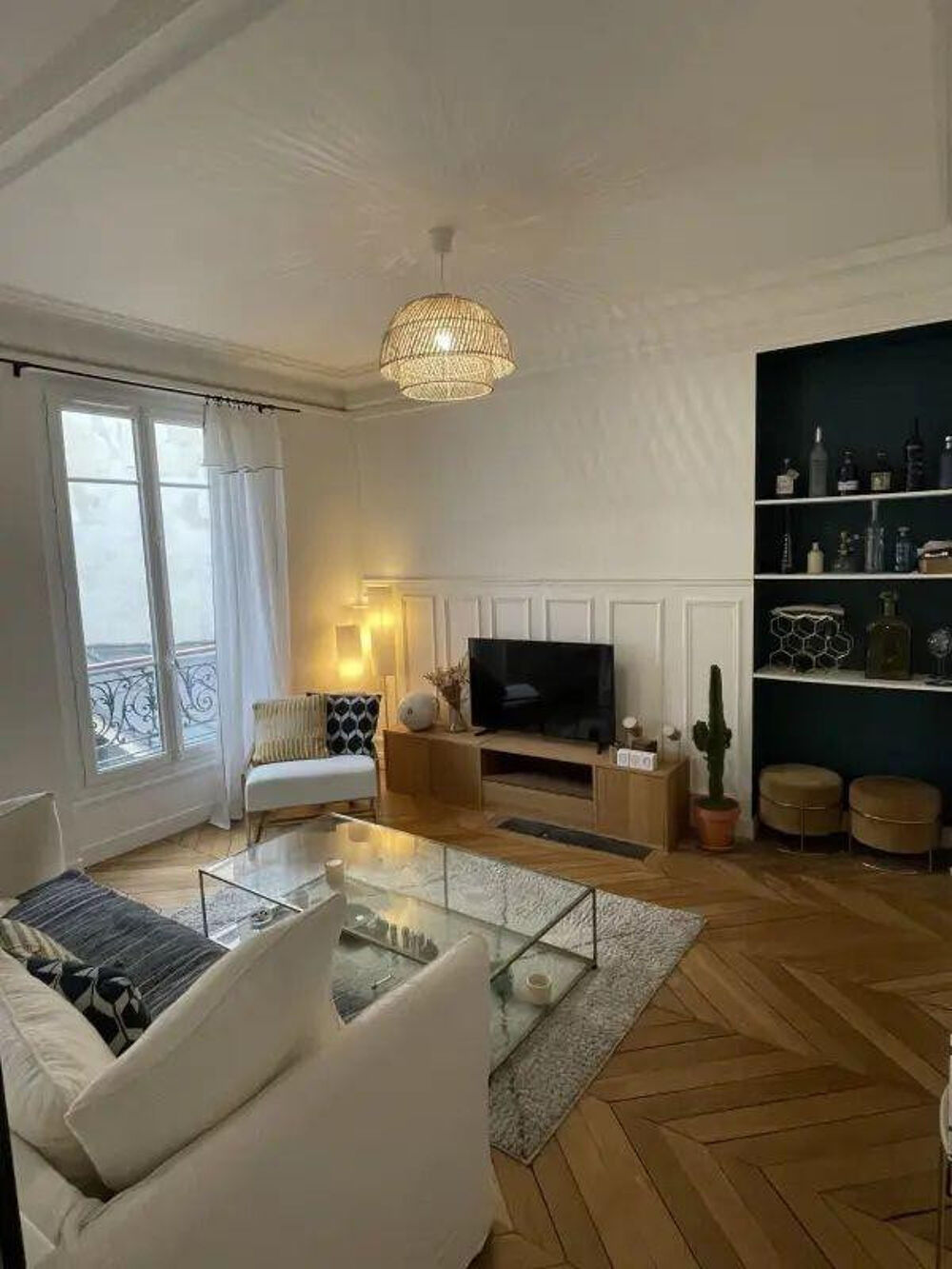 Location Appartement Magnifique appartement, charme ancien, lumineux Paris 9