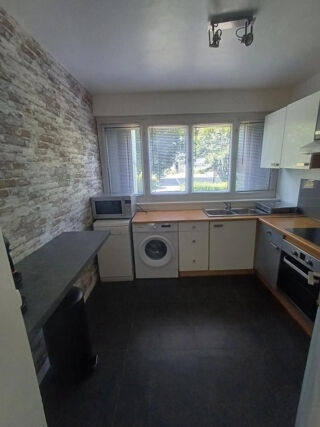  Appartement à louer 4 pièces 62 m²