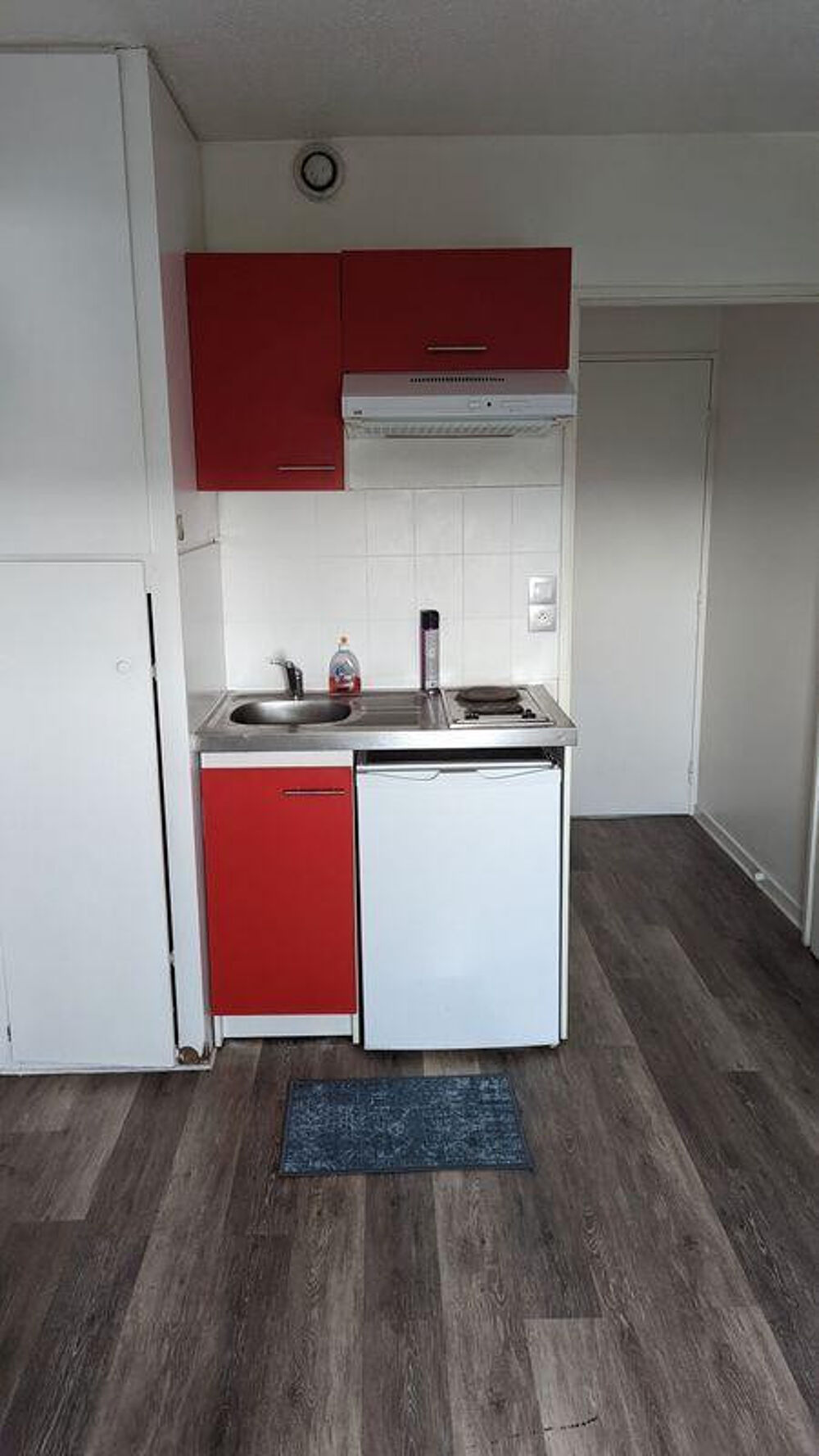 Location Appartement Studio meublé de 14 m² avec parking en sous-sol Tours
