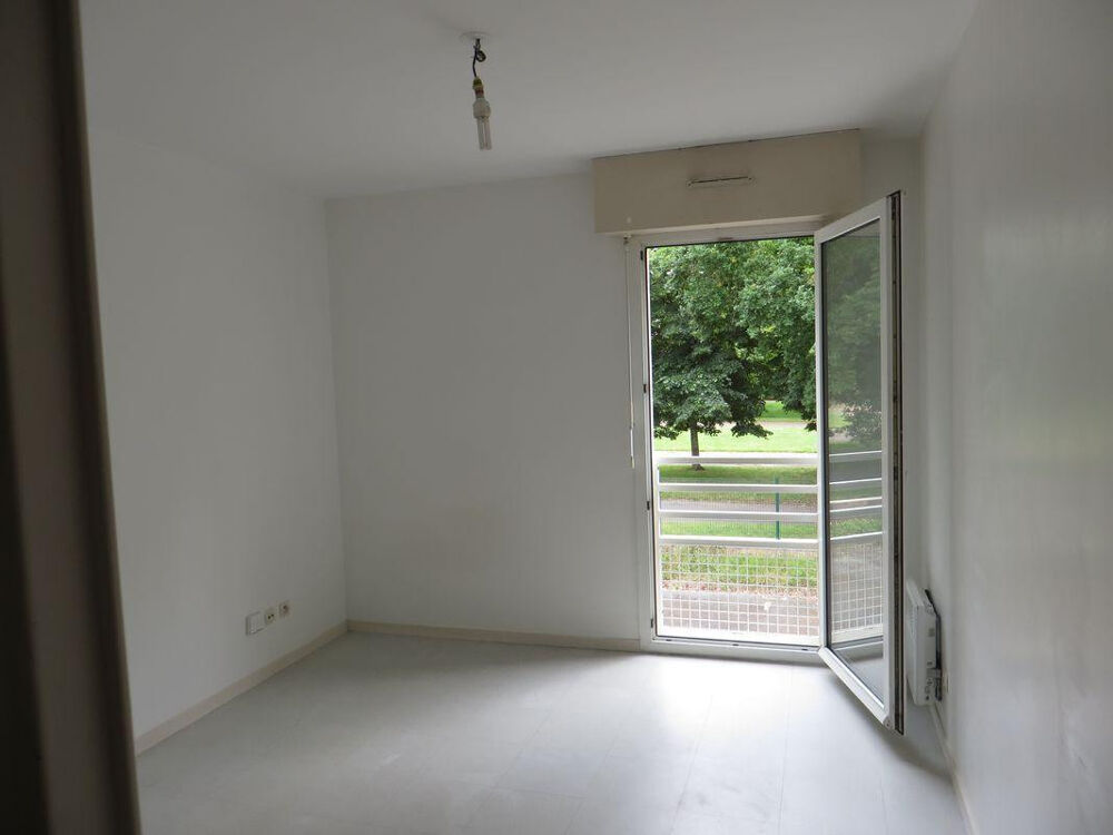 Location Appartement STUDIO A LOUER ENSOLEILLE Nantes