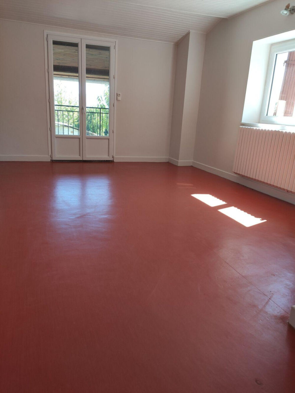 Location Maison Maison de charme 5 pièces 135 m2 Villieu-loyes-mollon