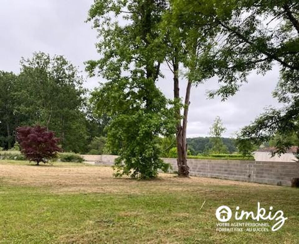Vente Maison Terrain viabilisé avec maison a aménager Chabanais