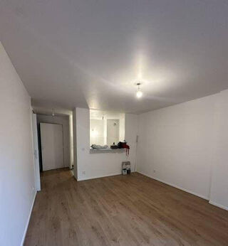  Appartement à louer 3 pièces 52 m²