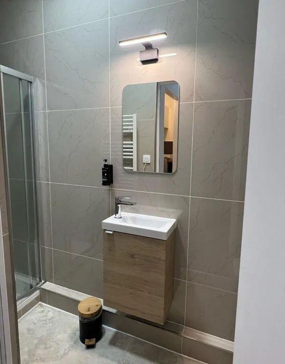 Superbe studio meublé 20m² entièrement rénové
