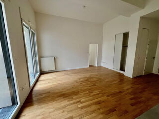  Appartement à louer 2 pièces 53 m²