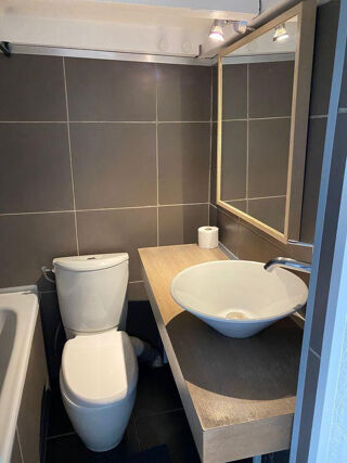  Appartement à louer 1 pièce 37 m²