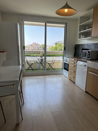  Appartement à louer 1 pièce 60 m²