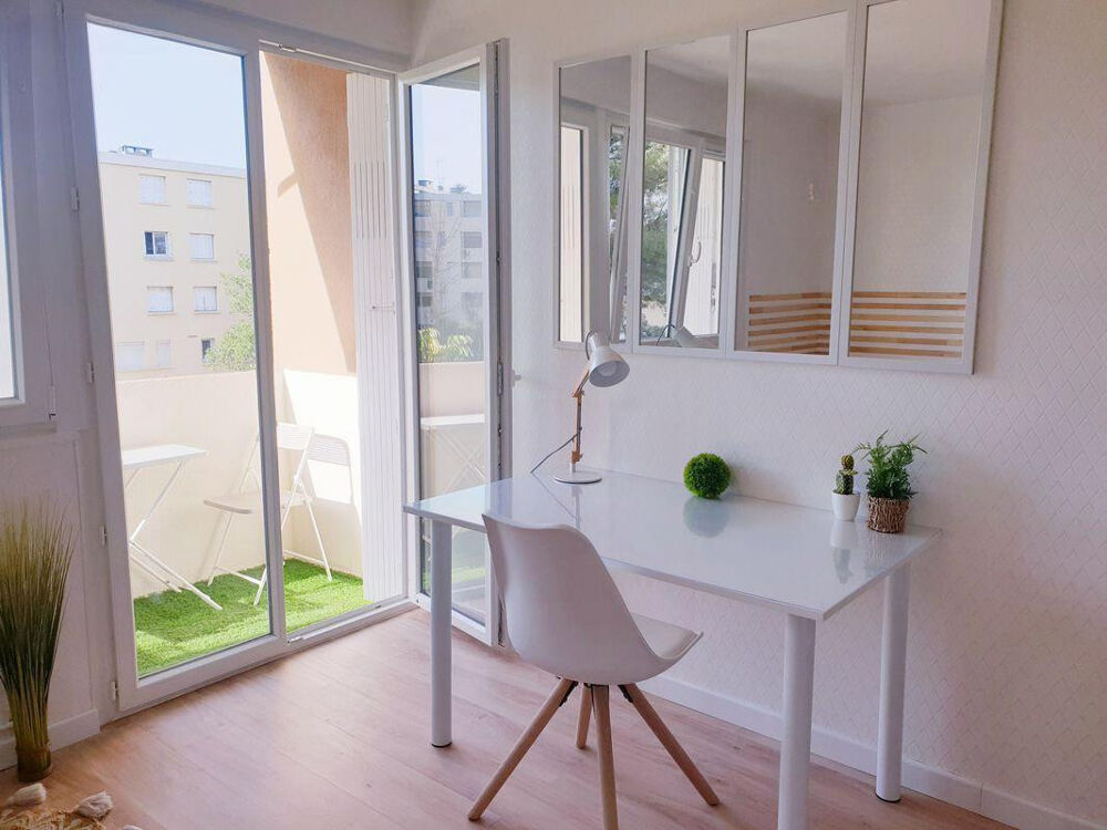 Location Appartement Beau studio meublé et rénové 18m² + parking Montpellier