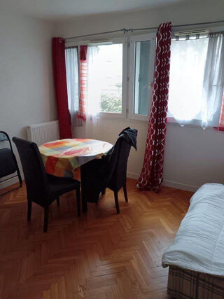  Appartement à louer 1 pièce 35 m²