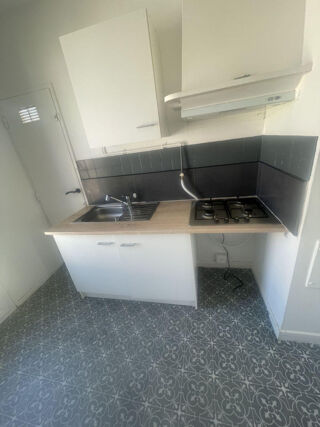  Appartement à louer 3 pièces 55 m²