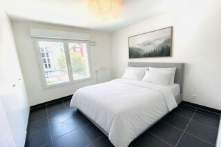  Appartement à louer 2 pièces 43 m²