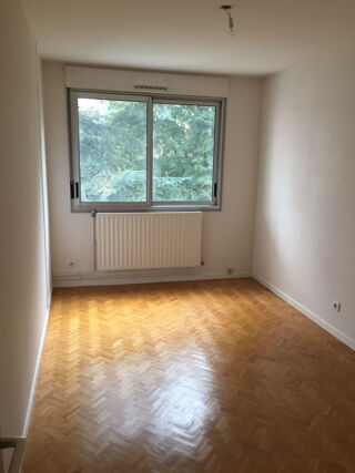  Appartement � louer 3 pi�ces 73 m� Lyon 9�me