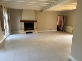  Maison à louer 5 pièces 150 m²
