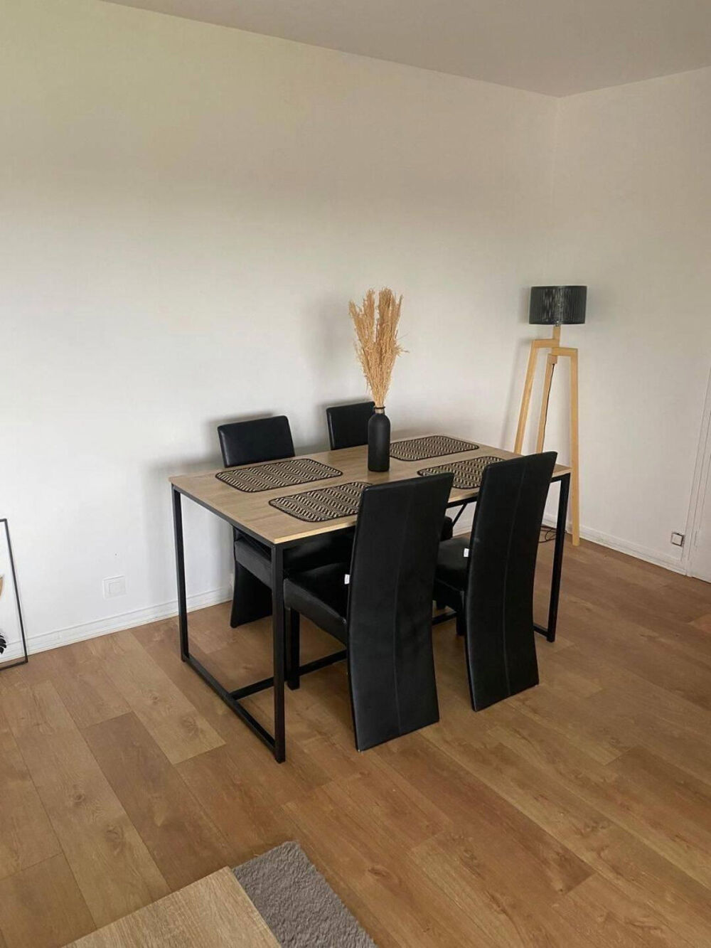 Location Appartement T2 meublé 57m² meublé Montigny-le-bretonneux