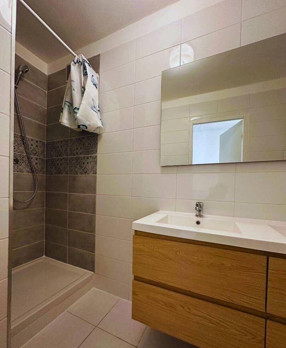 Location Appartement Logement en colocation pour 2 personnes de 55m² Marseille 5