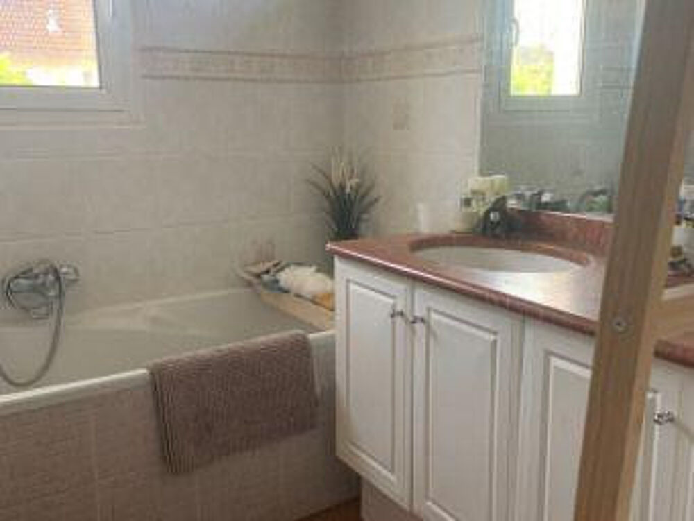Location Appartement Belle chambre dans une maison avec jardin Viroflay