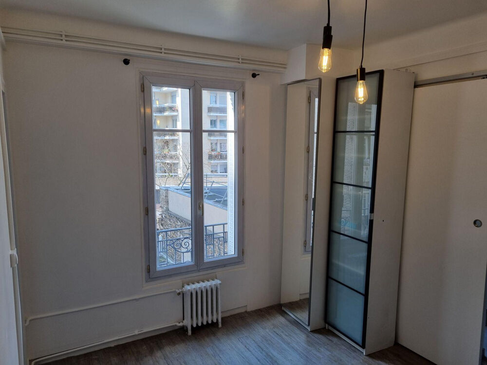 Location Appartement Studio meublé confortable et lumineux. Paris 20