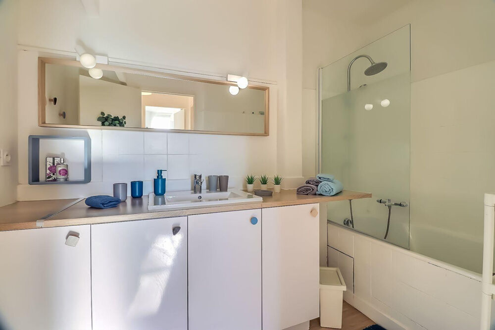 Location Appartement ? T4 Meublé et équipé à Nîmes Centre ?? Nîmes