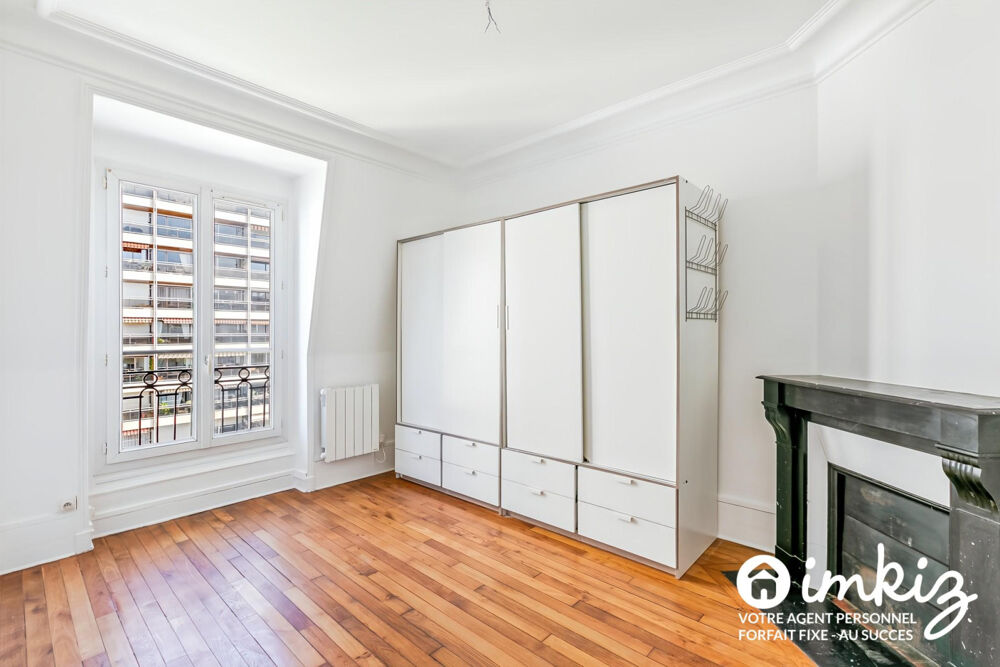 Vente Appartement Charmant 2 pièces rénové – Dernier étage  Lumineux Paris 15