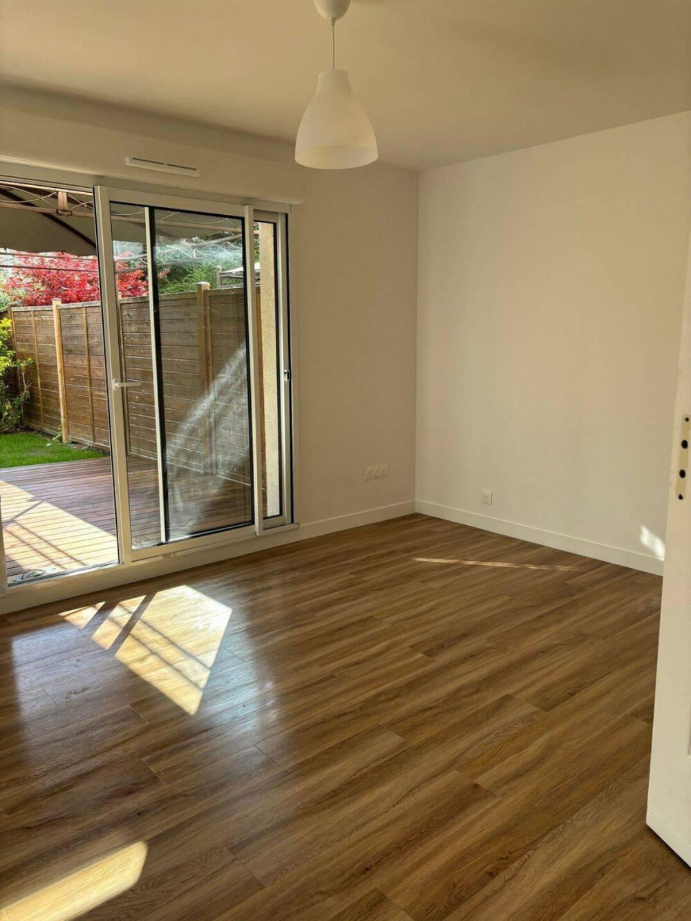 Location Appartement Grand Studio 35m² + Jardin et Terrasse 70m² Cormeilles-en-parisis
