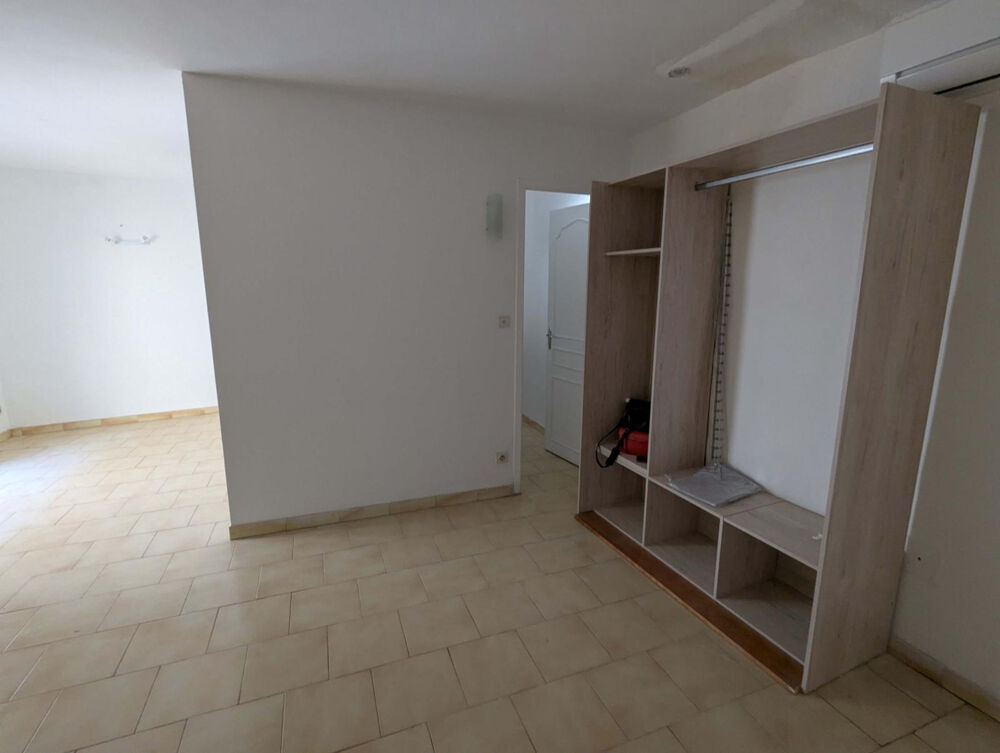 Location Appartement T2 l'Isle sur Sorgue refait neuf L'isle-sur-la-sorgue#l&