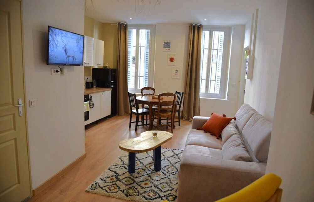 Location Appartement Apparemment 36m2 hyper centre Marseille 1