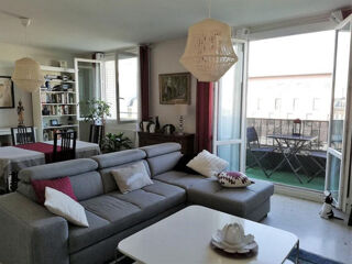  Appartement à louer 4 pièces 85 m²