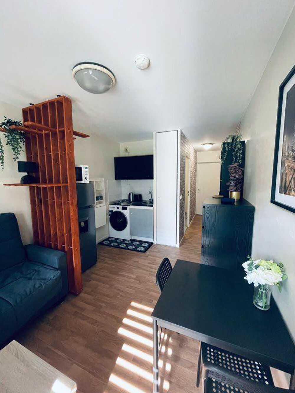 Location Appartement Studio 20m2 - bassin de la Villette (rare) Paris 19