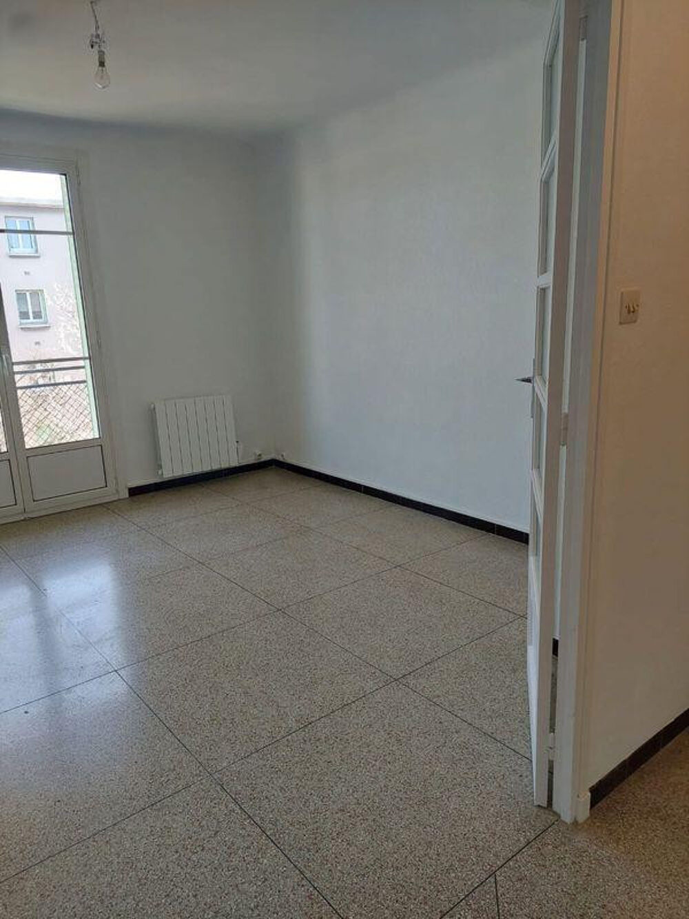 Location Appartement Beau T3  53m² au calme Marseille 9