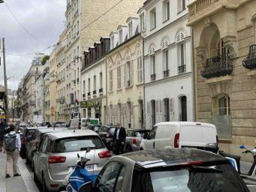 Location Appartement Beau 2P 39m² meublé lumineux et bien agencé Paris 17