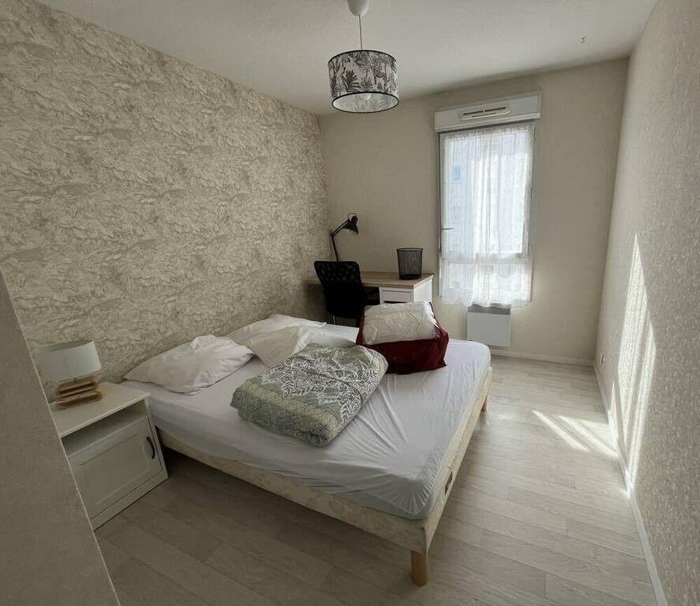 Location Appartement Chambre dispo dans belle coloc 65m² avec parking Rennes