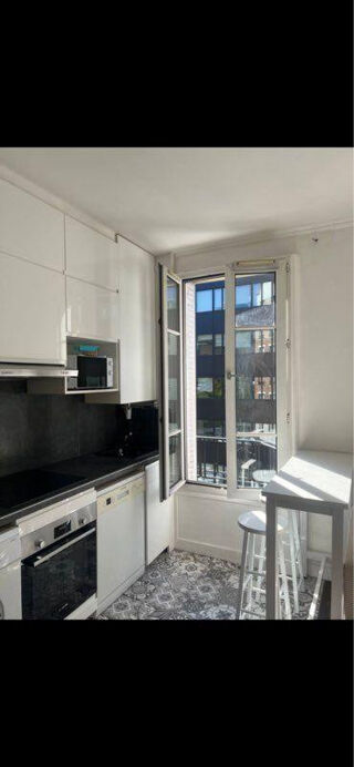  Appartement à louer 1 pièce 46 m²