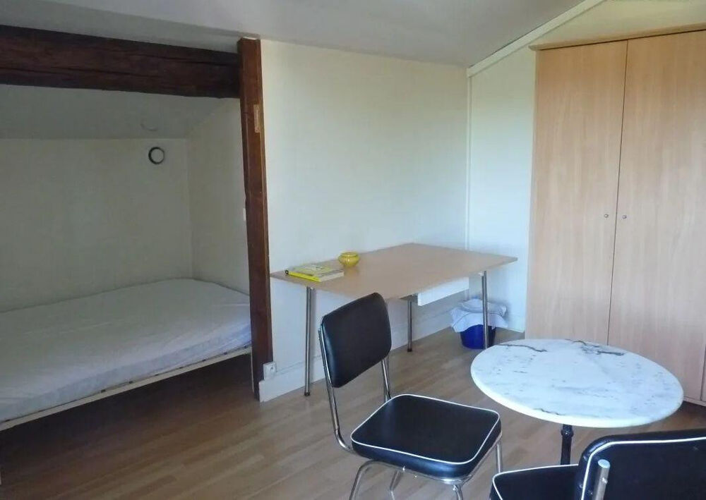 Location Appartement Beau studio meublé 21m² pour étudiant Saint-Étienne