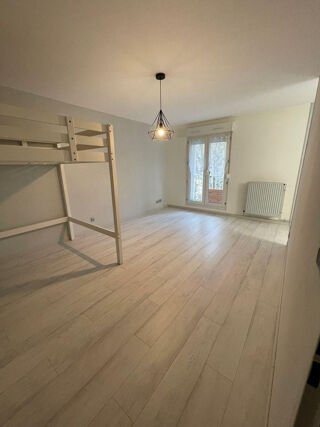  Appartement à louer 1 pièce 30 m²