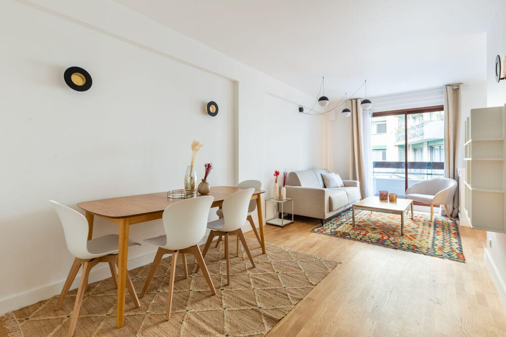 Location Appartement 2 pièces - Balcon - Refait à neuf Paris 16